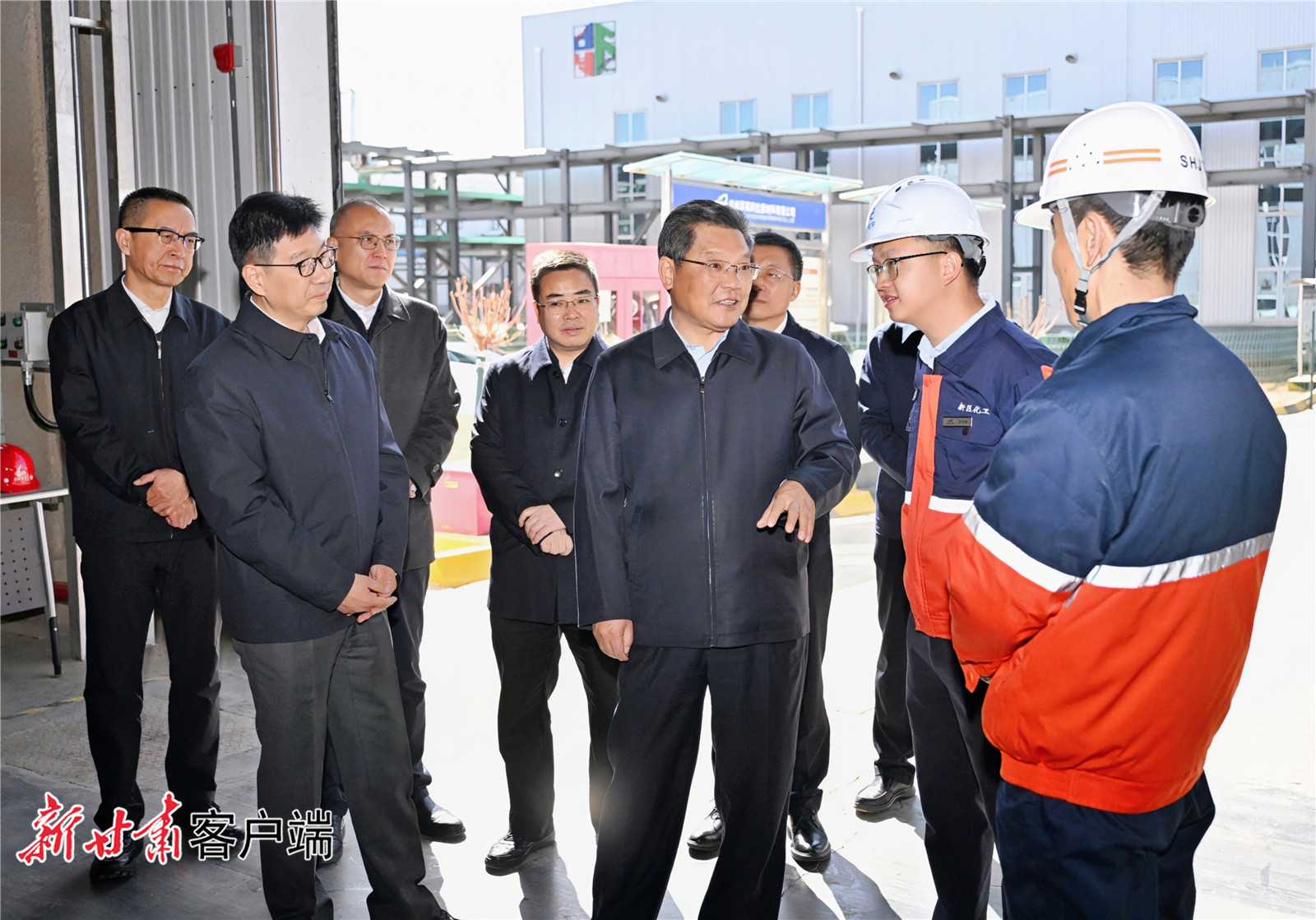 任振鹤在兰州新区调研高新技术企业并座谈时强调促进科技创新和产业